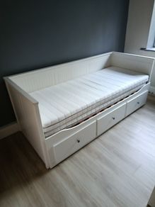 Daybed with  Drawer