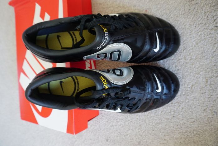 Football Boots Nike Air Zoom Total 90 III Black (2004) Size 8UK SG