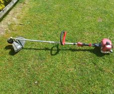 castle garden strimmers start, easy runs, perfect.
