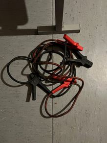 car jump leads