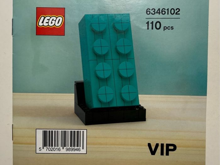 Lego Buildable 2 x 4 Bricks 6313291, 6346102