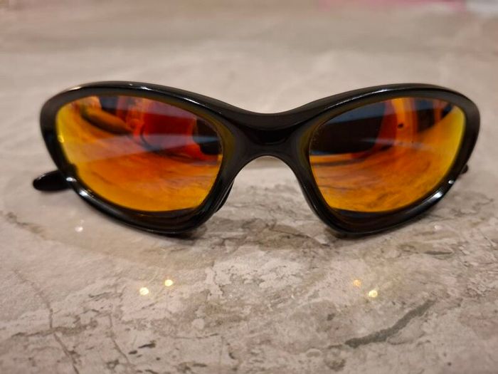 oakley