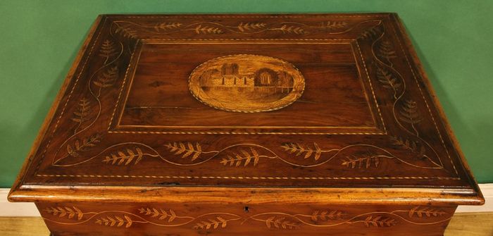 Looking To Buy Killarney Furniture