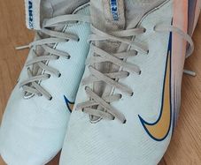 CR 7 kids football boots Size 3
