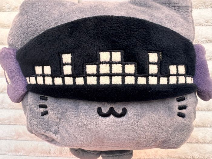 Pet Simulator X Techno Cat Plush with Headphones approx. 18 cm. Used Please see photos