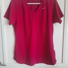 Nike short sleeve top cotton size medium in very good condition with no issues see last two photos for exact measurements FREE STANDARD POSTAGE INCLUDED