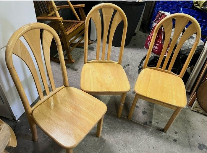 Table & 3 chairs