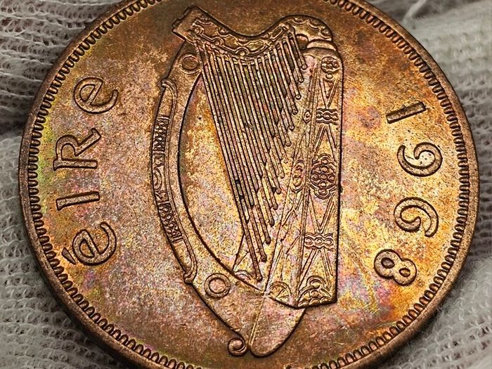 Ireland 1968 1d Penny Beautiful Uncirculated with Amazing Rainbow Toning