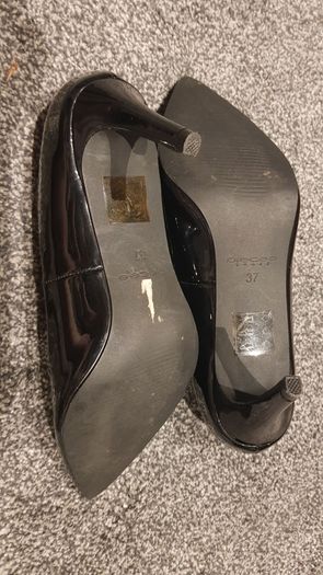 PIECES Black Patent Heels - Size 4
