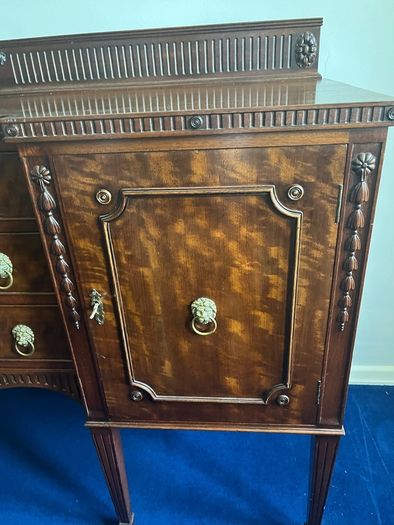 sideboard
