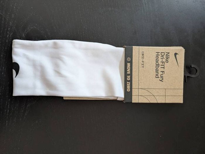 New Nike sports Headband
