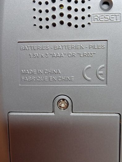 Millennium Chess  / 8 In 1 / Pocket Electronic Game