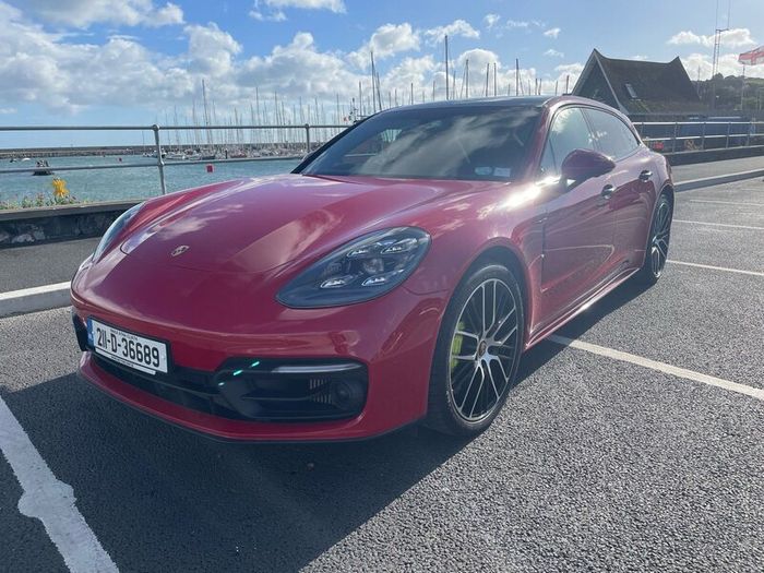 Porsche Panamera 4S E-Hybrid Sport Tourismo