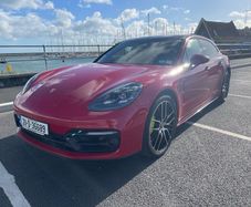 Porsche Panamera 4S E-Hybrid Sport Tourismo