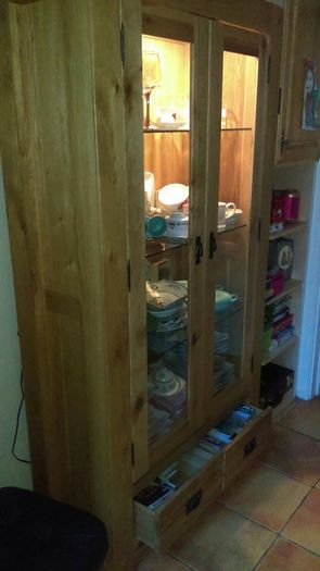 (Read add) Glass cabinet