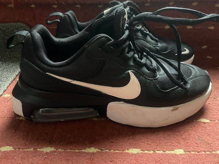 Nike Air Max size 7