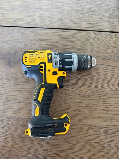 Dewalt DCD796 Combi Drill
