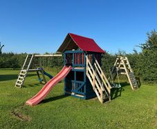 Treehouse, swing set, 2 slides