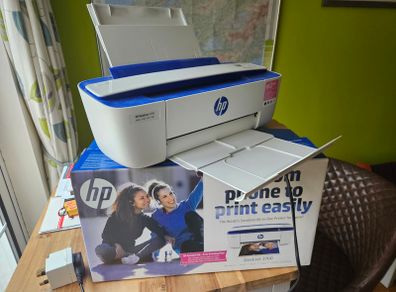 HP Deskjet 3760