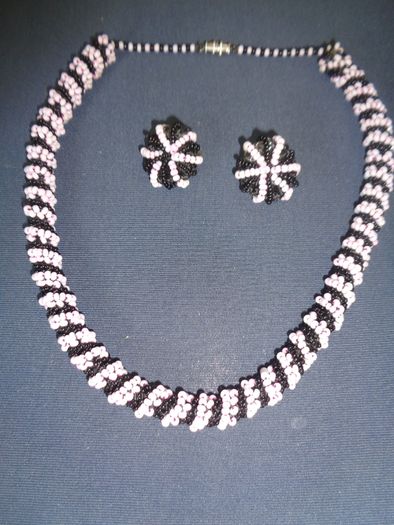 Vintage Beaded Necklace and Clip On Earrings for Sale