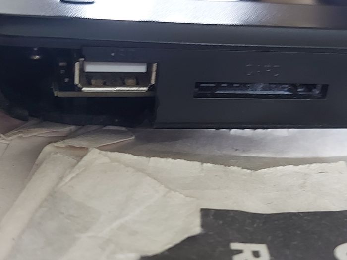 5 Portable DVD Players, all working, but no charges for them, all in very good condition