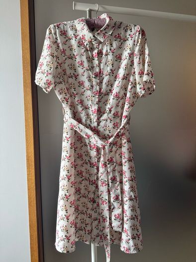 Flower print dress with waist strap size S