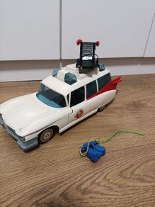 Vintage Kenner Ghostbuster vehicle 1984