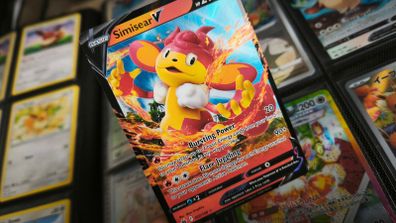 Simisear V ! Ultra Rare ! from Crown Zenith Set ! 2023 ! Pokemon Card !