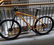 Mountain Bike, Cannondale Trail 5 29er, Size L, Barely Used