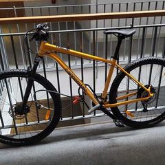Mountain Bike, Cannondale Trail 5 29er, Size L, Barely Used