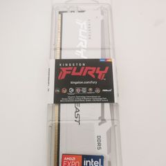 1x Kingston Fury White Rgb 32gb 5600mt/s Cl36 Kf556c36bwea-32