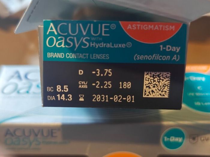Toric Contact Lenses -4.5 and -3.75