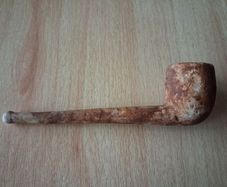 Vintage clay pipe