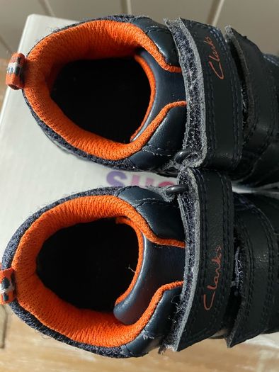 Clarks Baby first shoes Dinosaur with lights size UK 4 F
