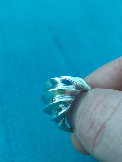 Solid Sterling silver Bombe ring