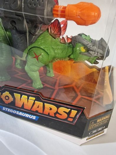 ZURU Robo Alive Dino Wars Stegosaurus Robotic Dinosaur  Lights, Sounds & Firing Weapon!