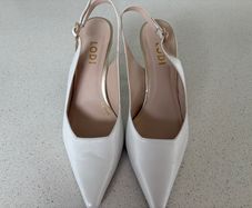 Womens shoes