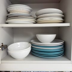 plates mugs bowl table