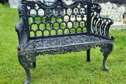 Small Horse Shoe Bench Cast Iron Black CH R 725 B
