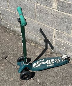 Micro Scooter Maxi Green