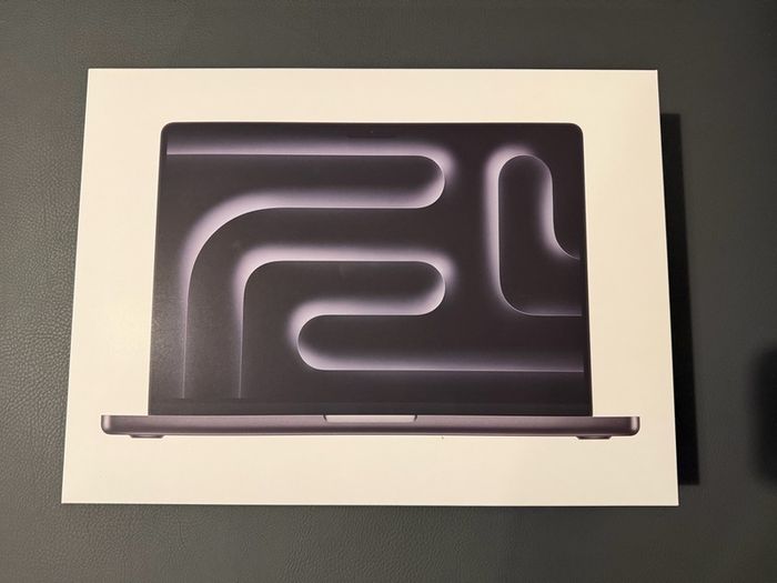 MacBook Pro 14-inch 24/512GB (M4 Pro 2025 IRISH STOCK)Brand New Sealed 1 year Apple Warranty RECEIPT