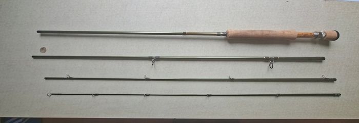 Sonik sk4 XT fly rod 10' 7/8