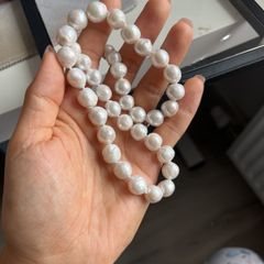 pearl necklace