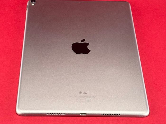 Apple iPad Pro 2nd generation for parts