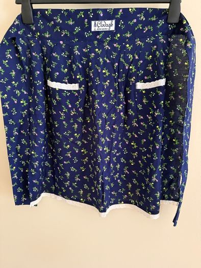 Clodagh McKenna 1950s inspired half Apron
