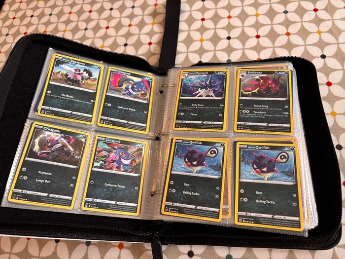 Pokemon folder and cards