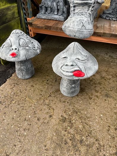 garden ornaments