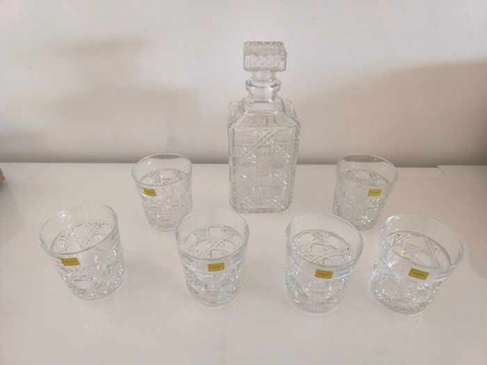 Vintage Luminarc Damier 7 Piece Whisky Decanter Set  Made in France Boxed