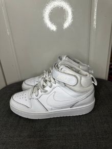 Nike court borough trainers