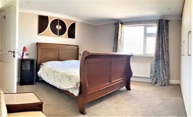 Louis Phillipe King Size Bed